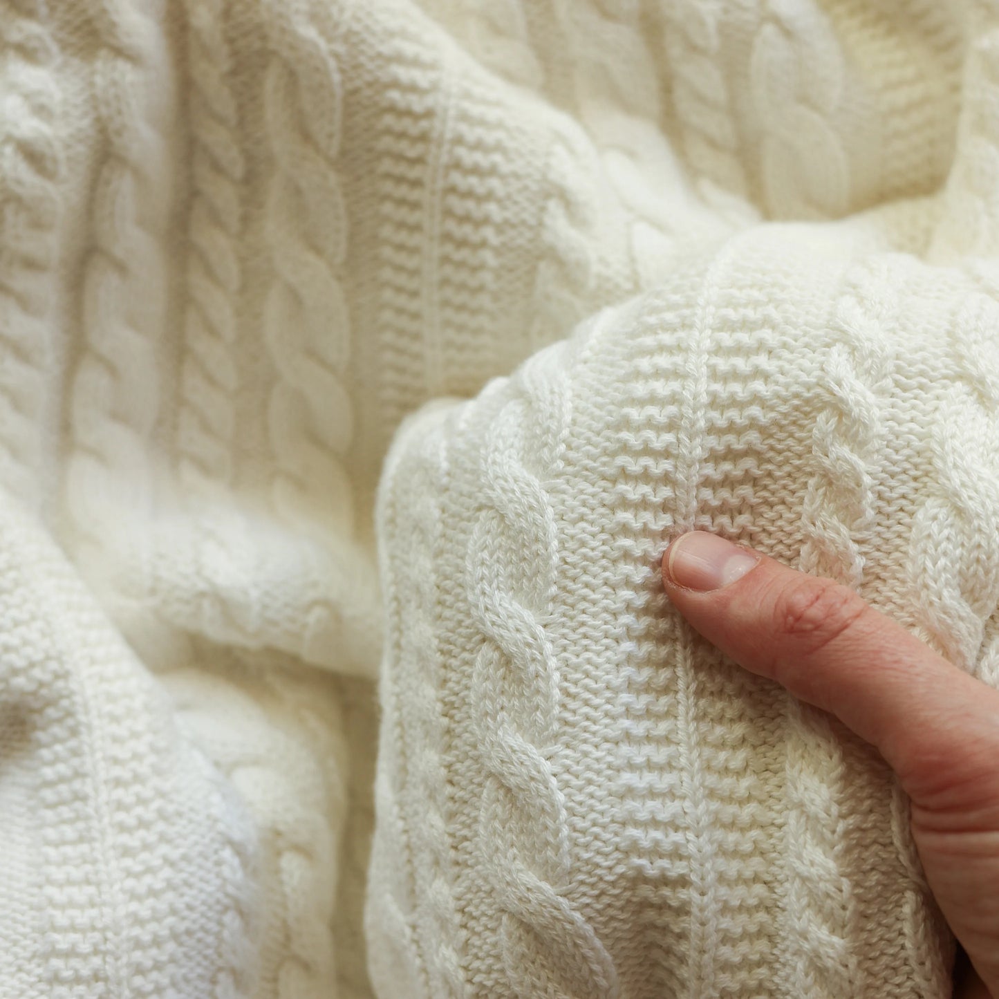 Knitted Baby Blanket | White Cable
