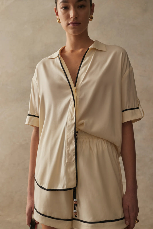 The Laine Shirt in Cream / Black
