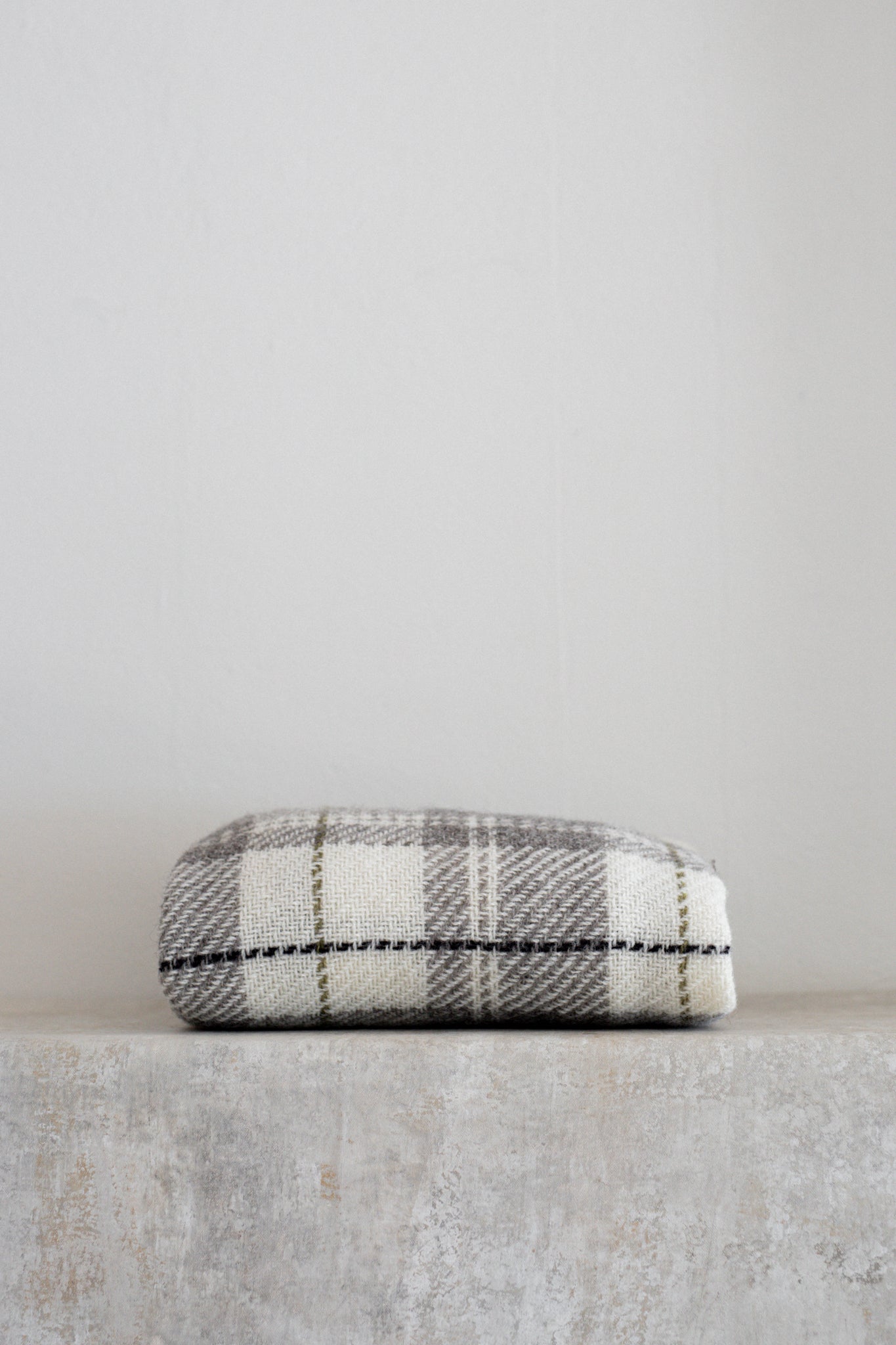 Brushed Wool Throw | Check in Moss