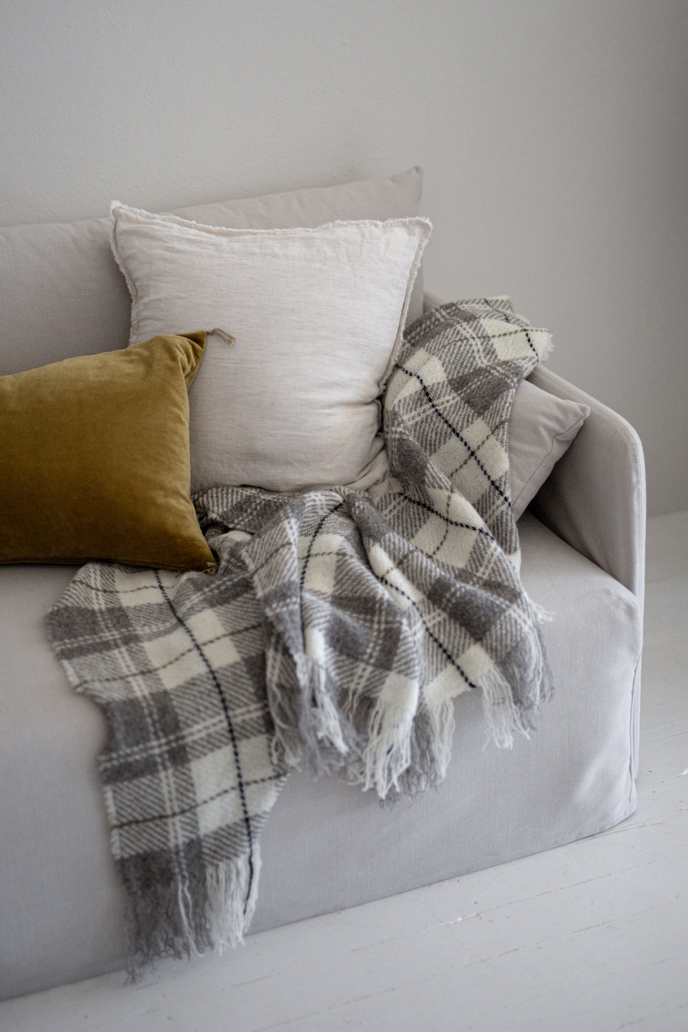 Brushed Wool Throw in Charcoal Check