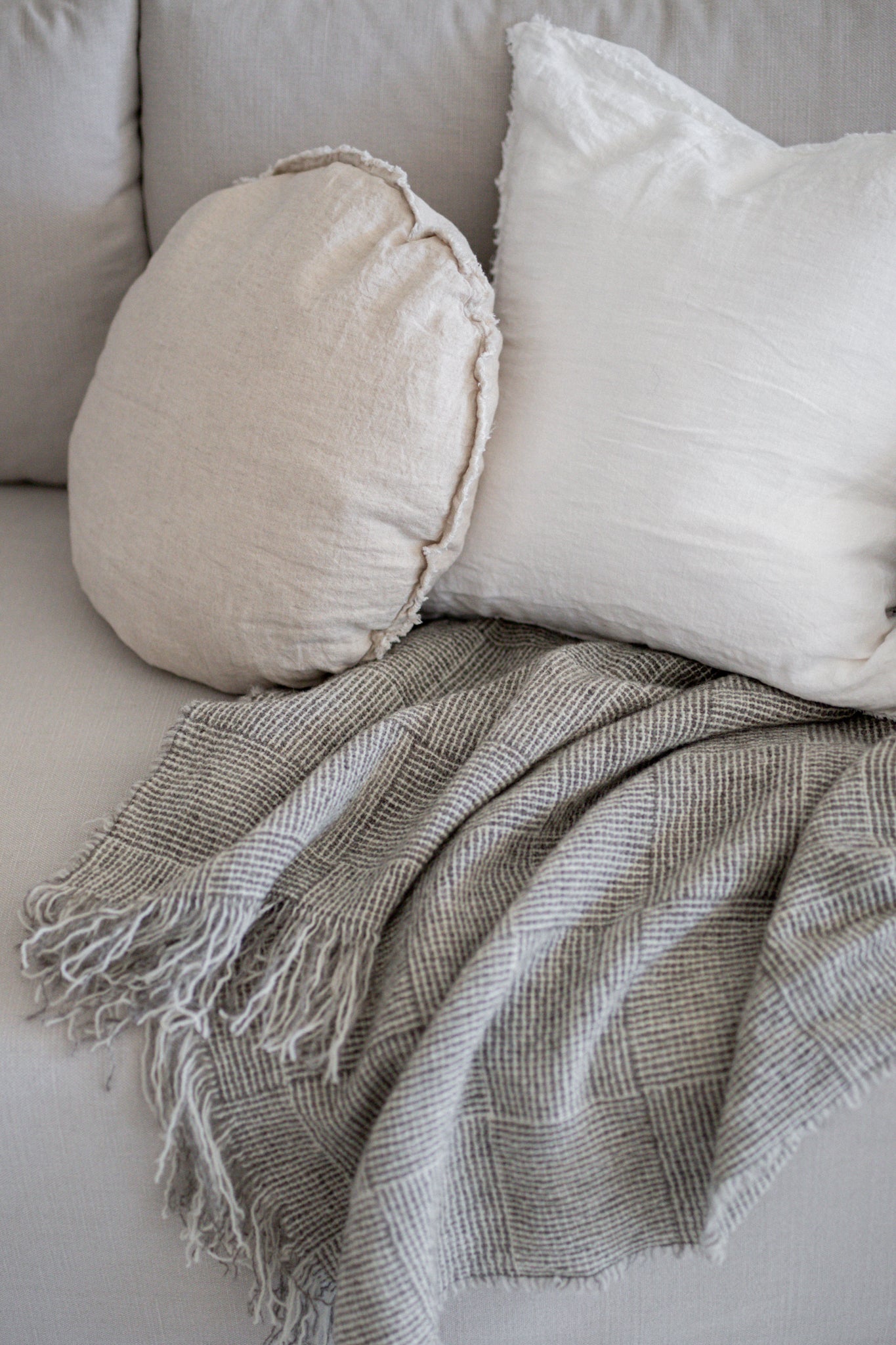 Brushed Wool Throw | Grey & Ivory Basketweave