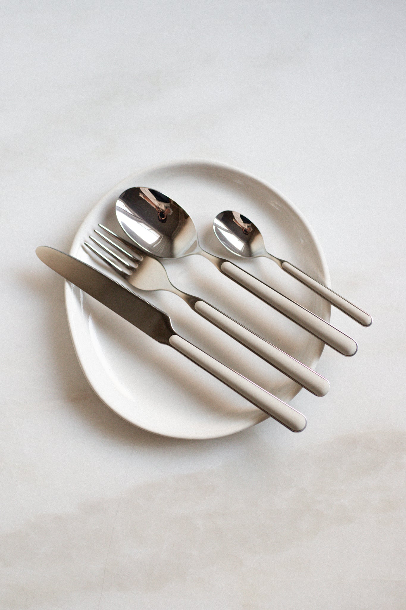 Italian Cutlery in Soft Taupe | Set of 4 pieces