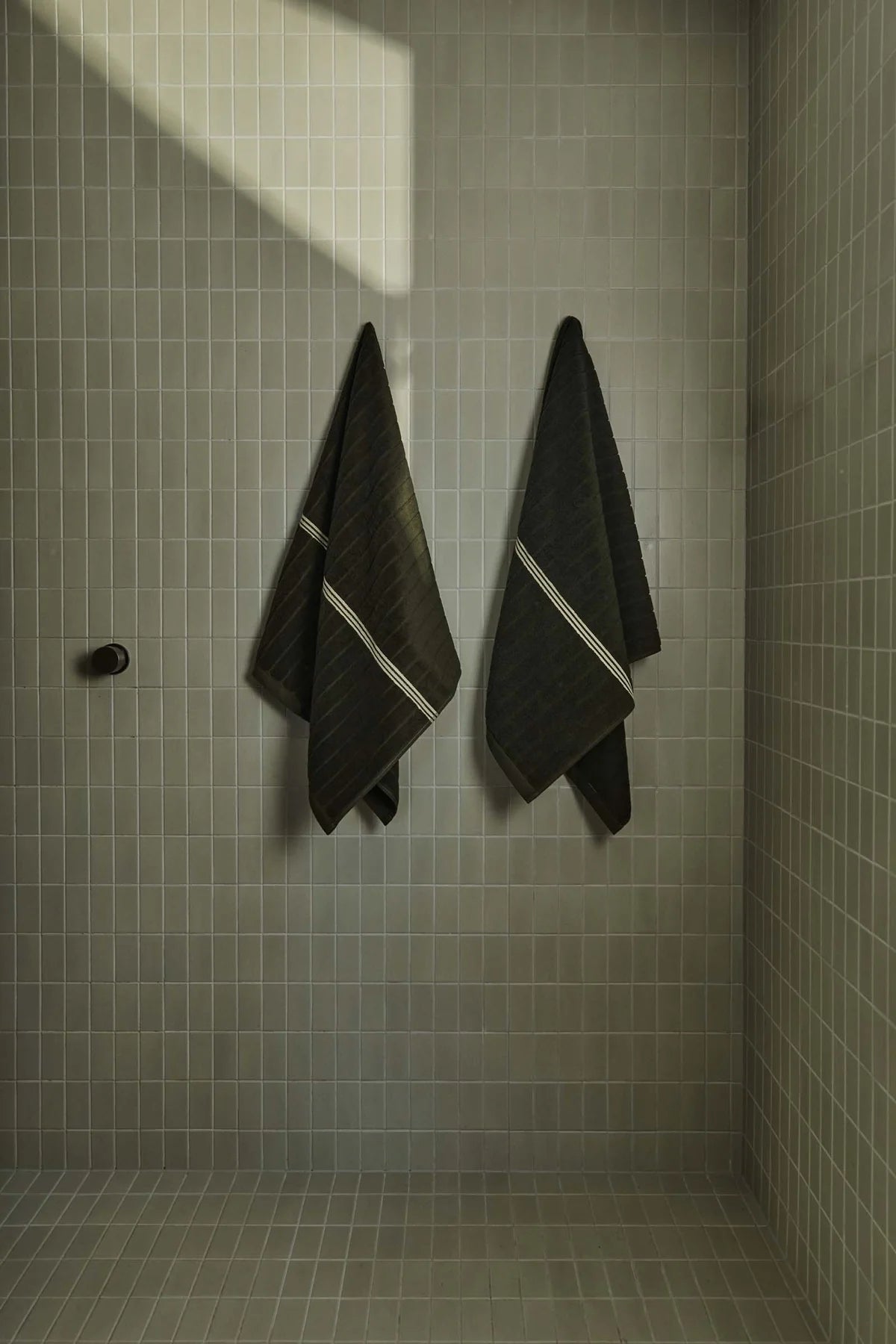 St Bathans Bath Towel in Moss