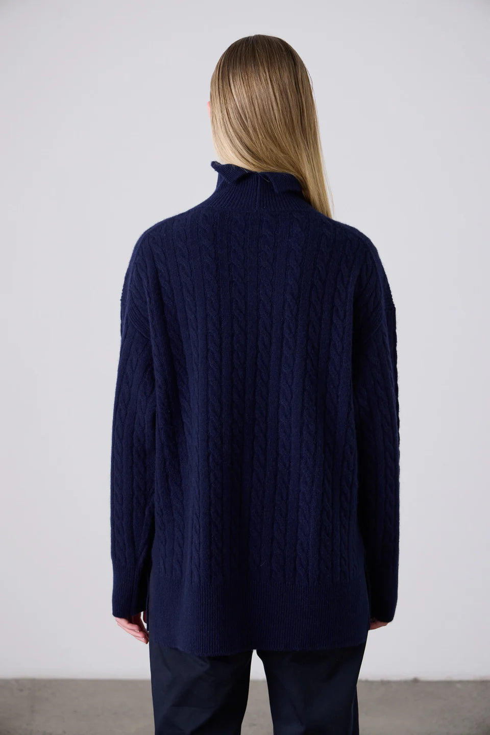 The Cable Knit Sweater - Navy