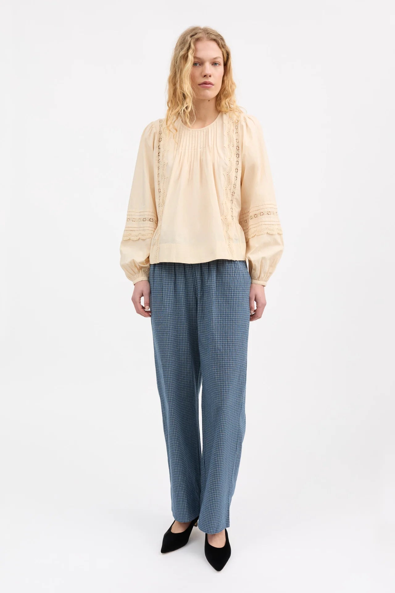 Heirloom Leaf Blouse in Antique Beige