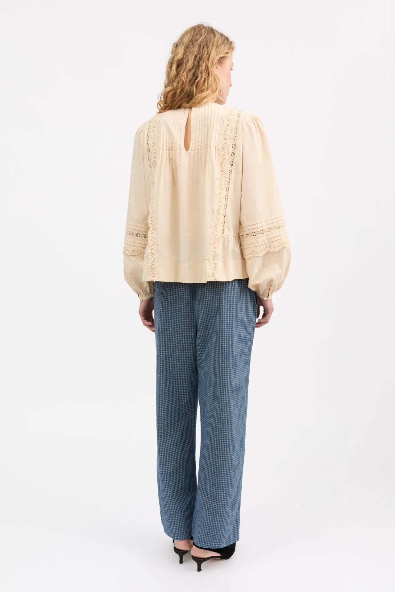 Heirloom Leaf Blouse in Antique Beige