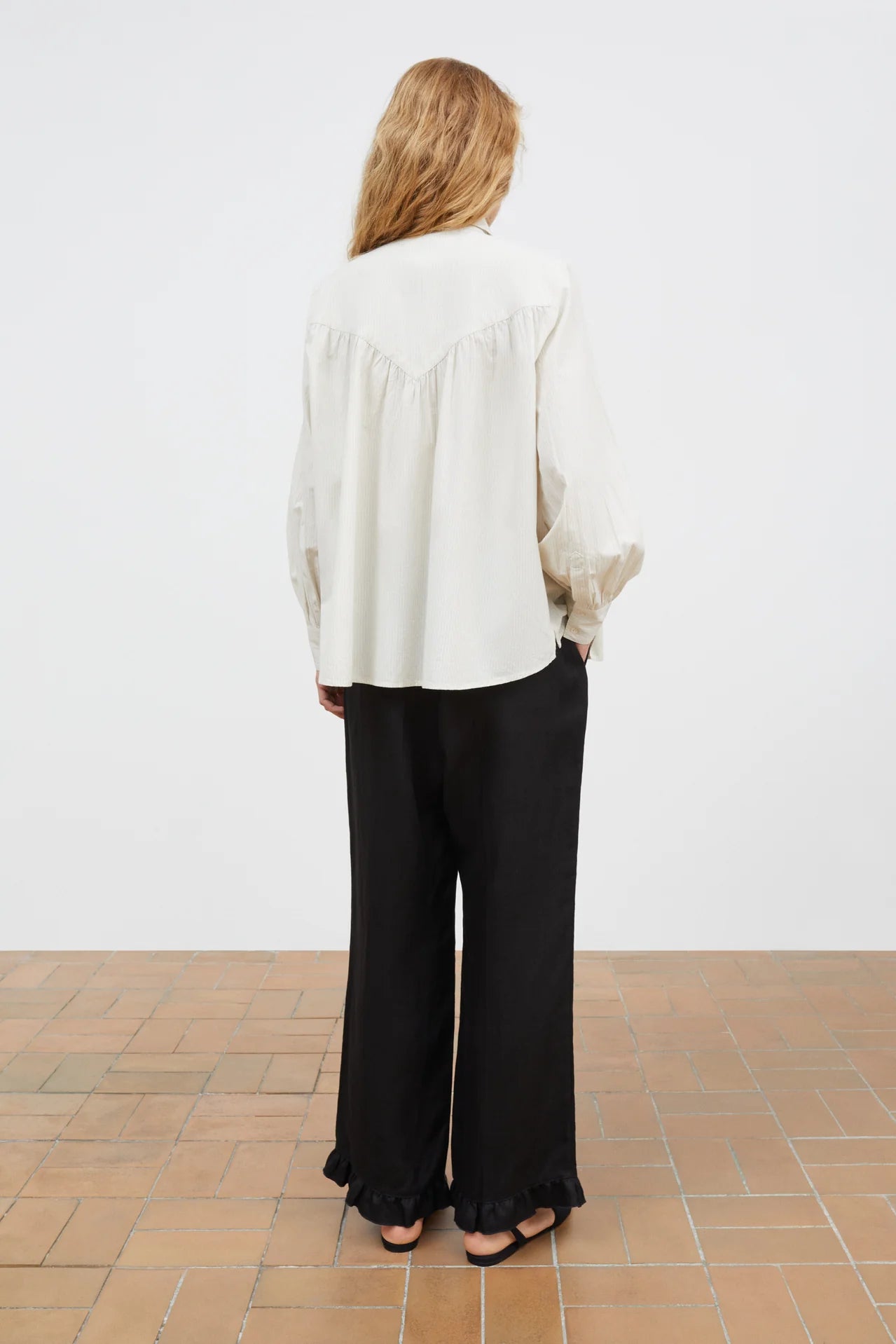 The Louise Cotton Shirt in Light Blue / White Stripe