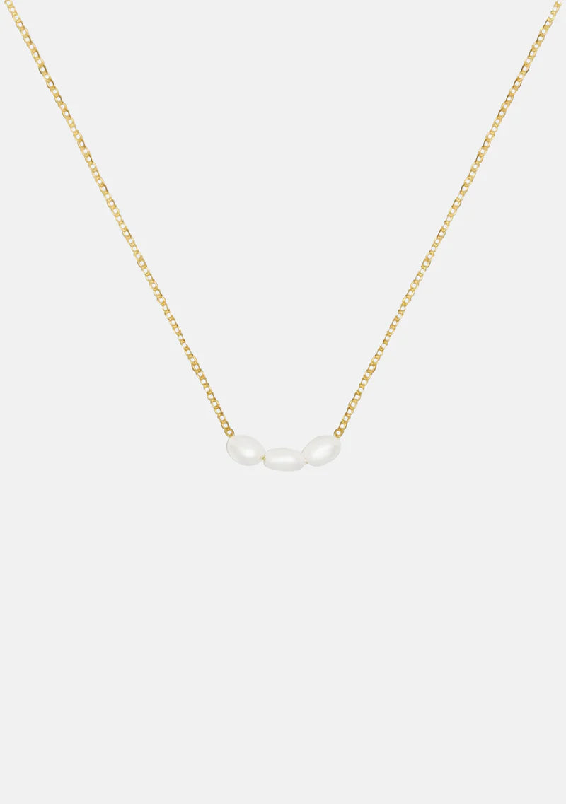 The Mini Pearl Necklace in Gold