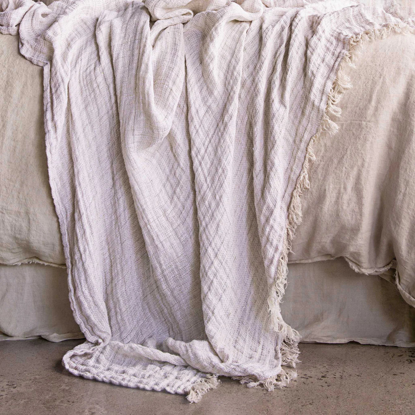 Heirloom Linen Crush Throw | 'Aryton'