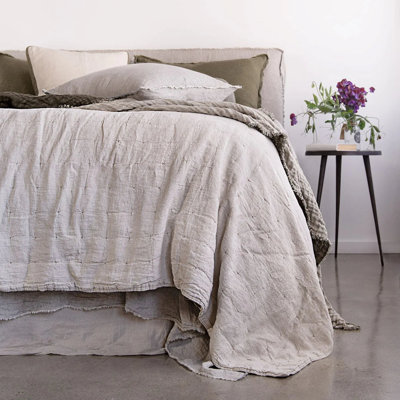 The Heirloom Linen Coverlet | Sable