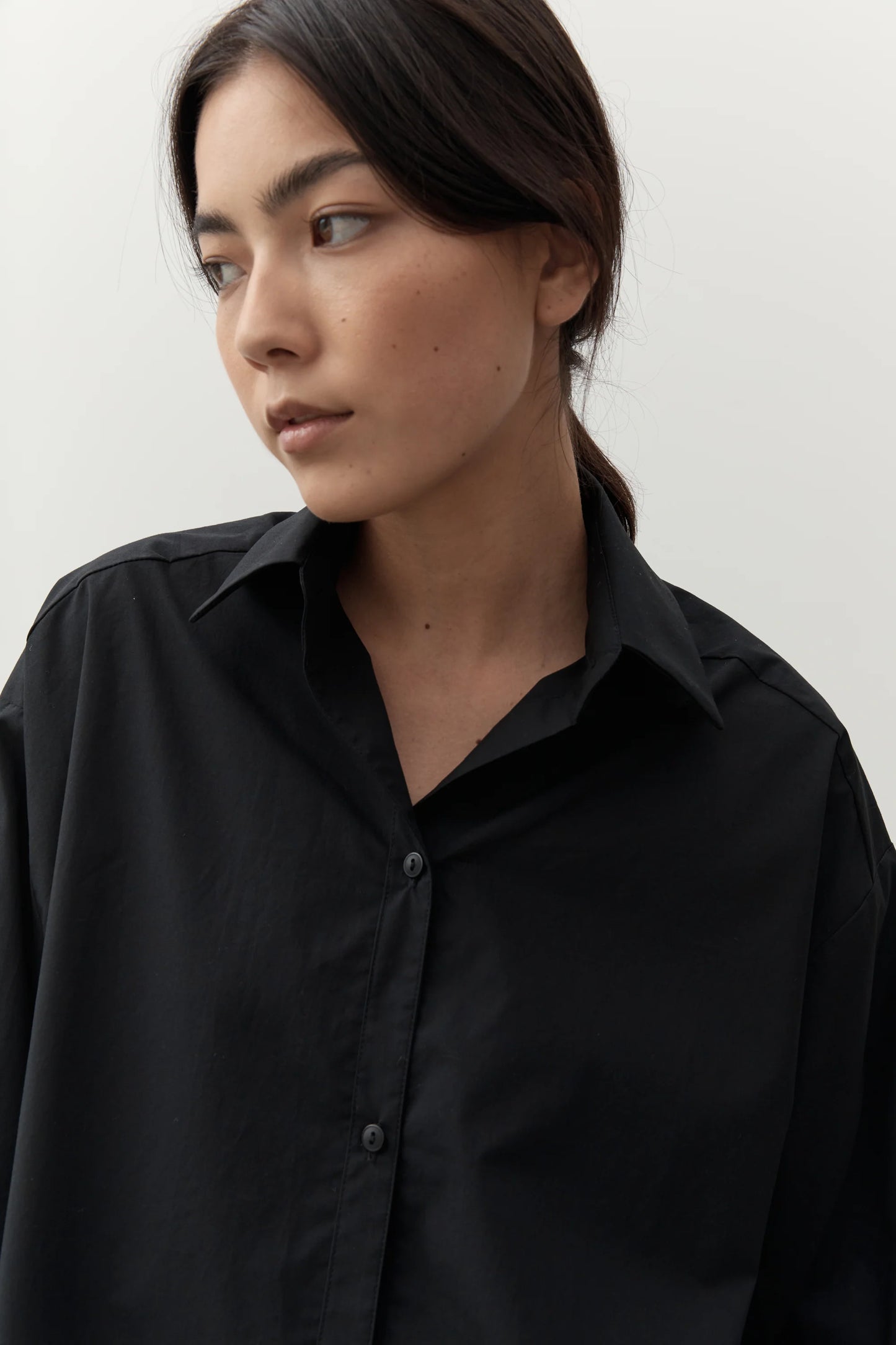 The Classic Shirt in Black