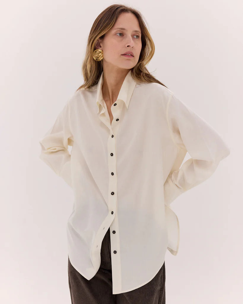 The Split Back Shirt | Vanilla