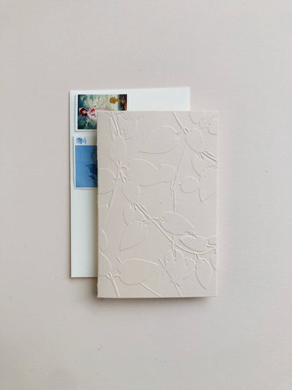 Emboss Foliage Pattern