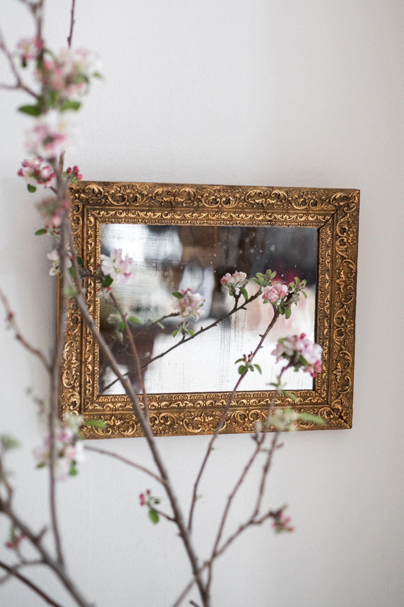 Antique 19th century mirror with ornate Gilt Frame