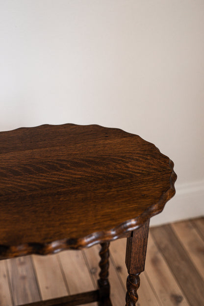 A lovely Antique Barley Twist Side Table | Oval II