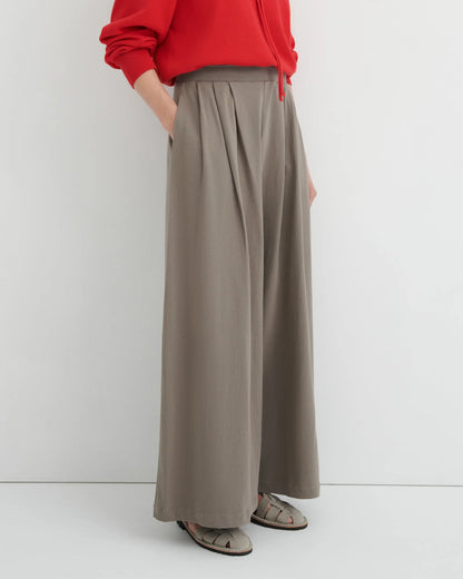 The Drape Pant in Flint