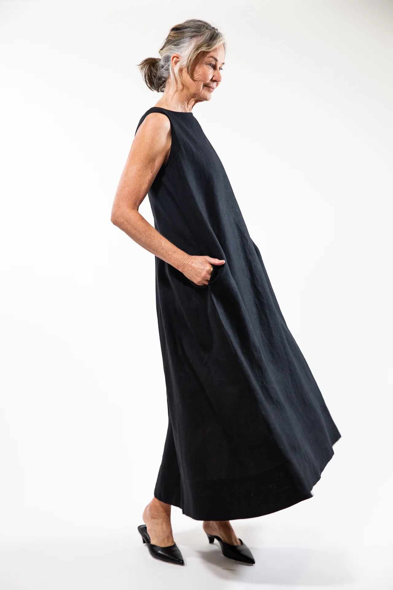 The Albert Dress in Black Linen