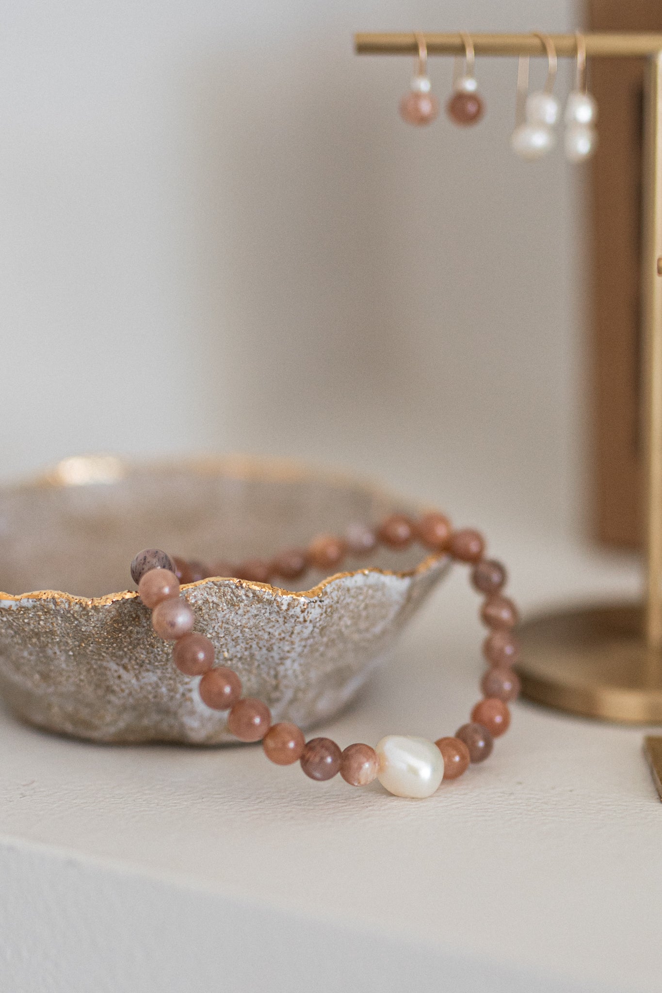 Agate Bead & Single Pearl Bracelet | Limited Edition