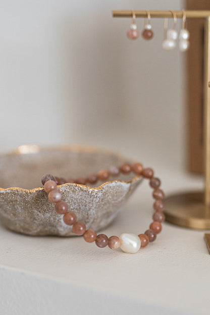 Agate Bead & Single Pearl Bracelet | Limited Edition