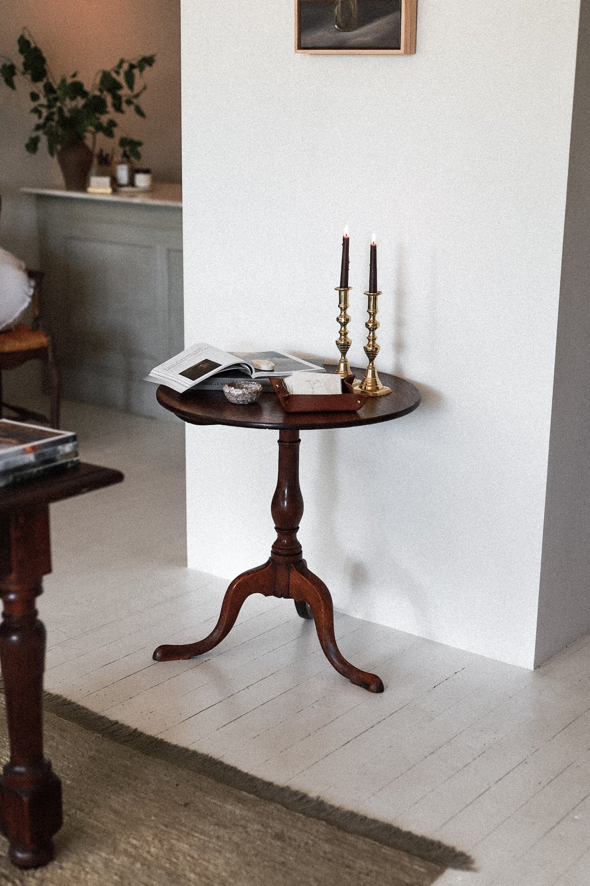 Foray Table A beautiful Antique Pedestal Side Table – ForayDesign