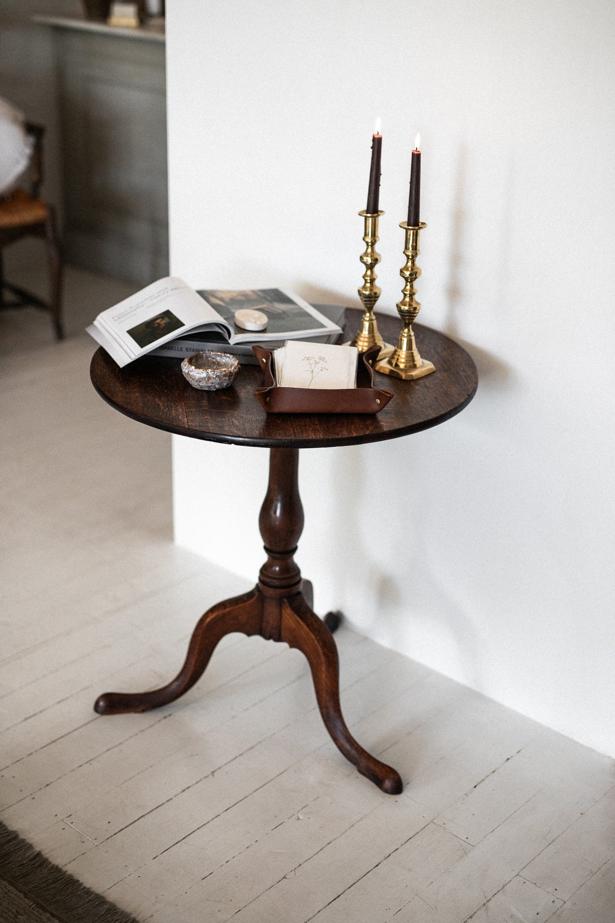 Foray Table A beautiful Antique Pedestal Side Table – ForayDesign