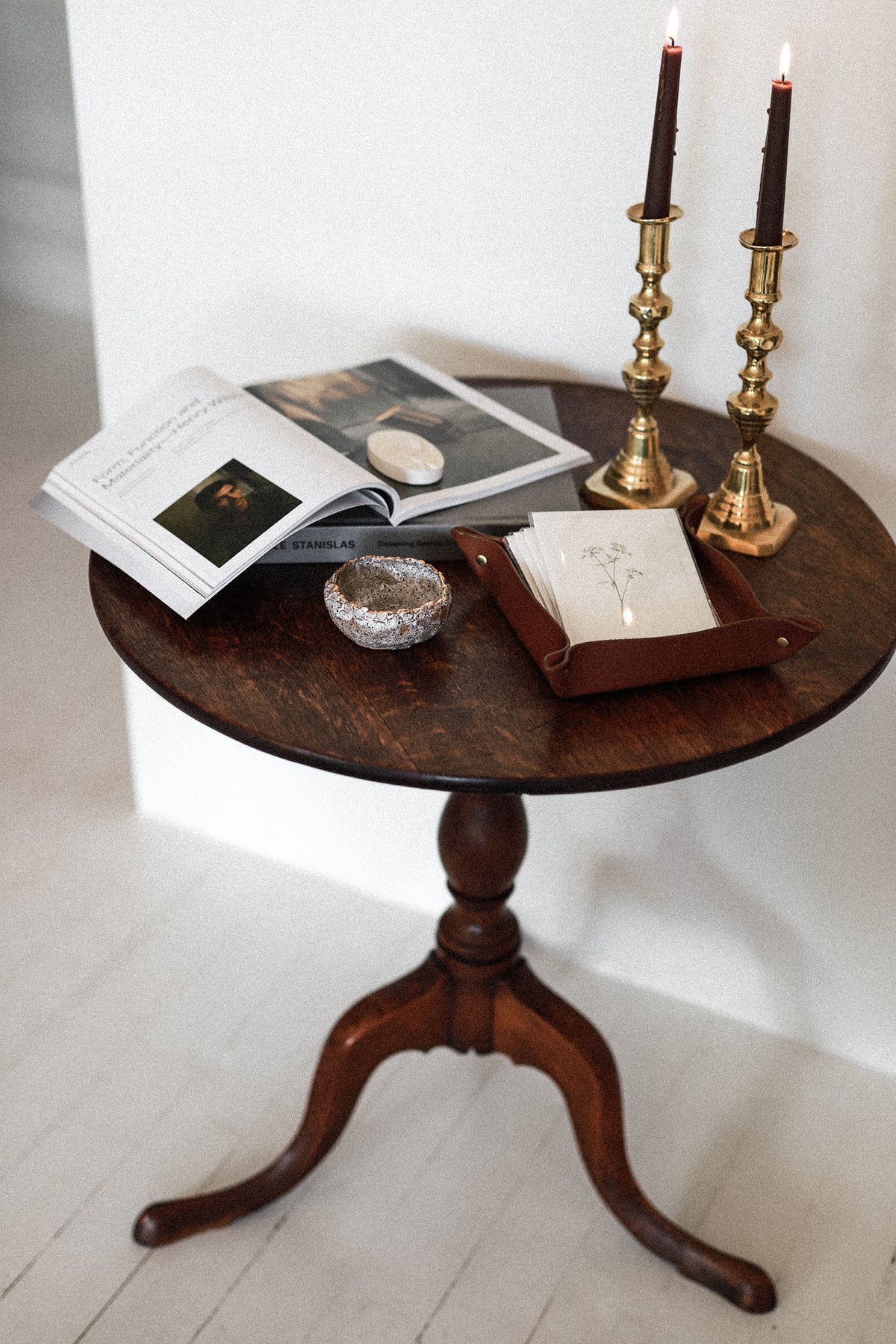 Foray Table A beautiful Antique Pedestal Side Table – ForayDesign
