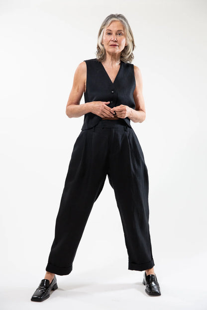 The Charlie Pant in Black Linen