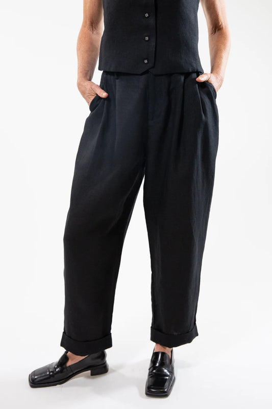 The Charlie Pant in Black Linen