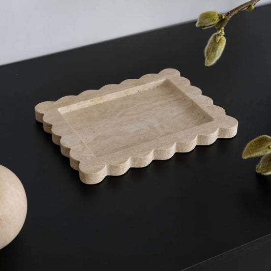 Palazzo Medium Scalloped Tray | Beige Travertine