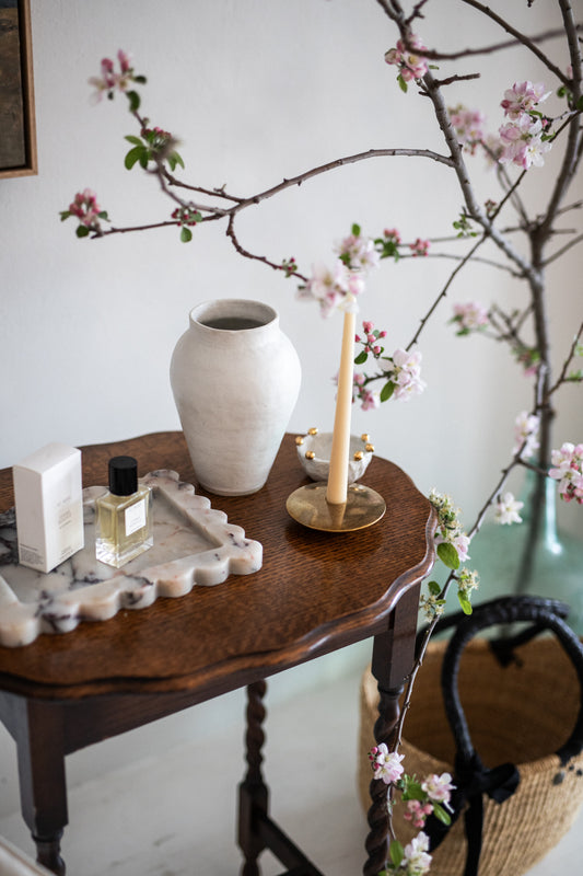A lovely Antique Barley Twist Side Table | Oval Scallop edge