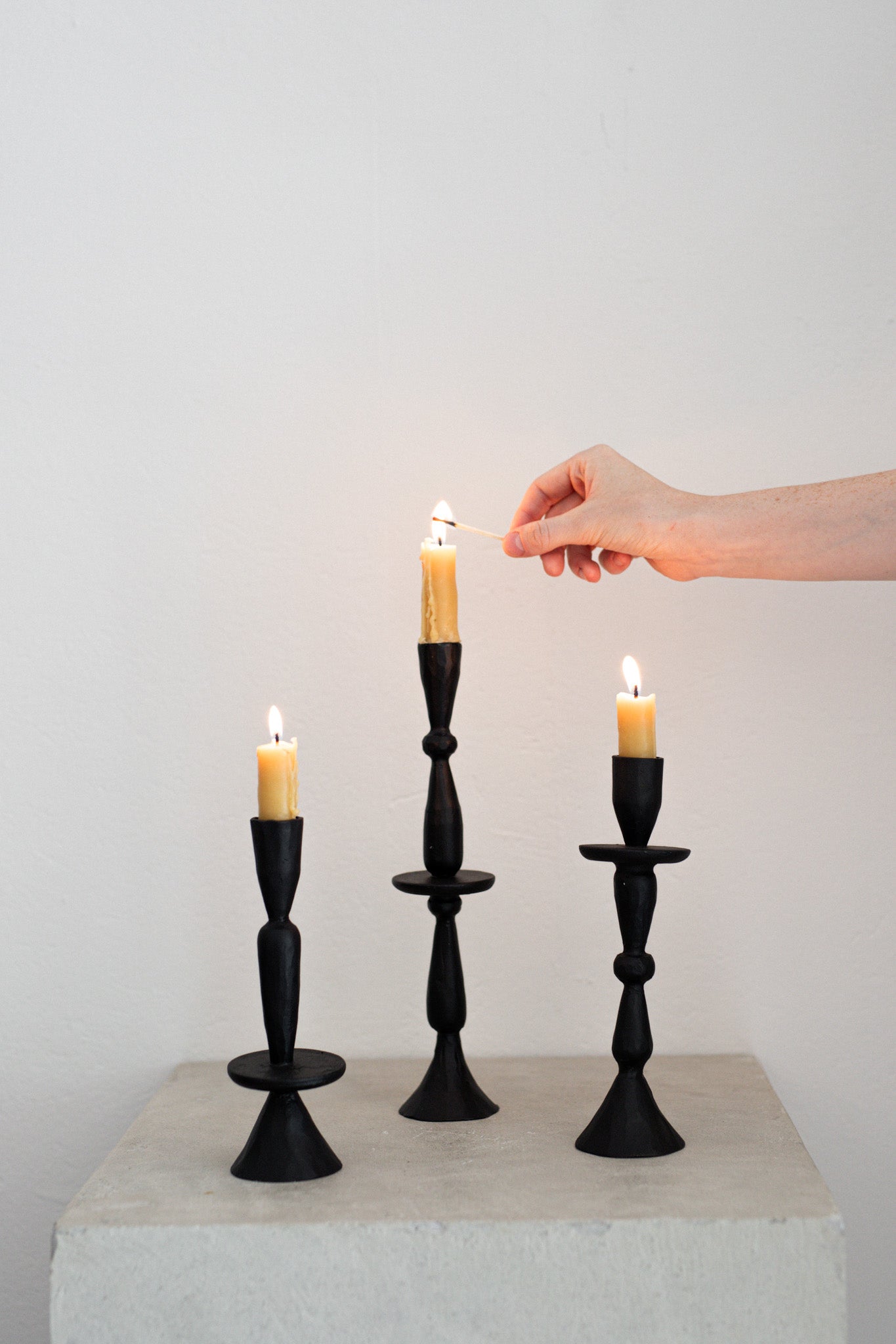 Jya Candleholder in Noir