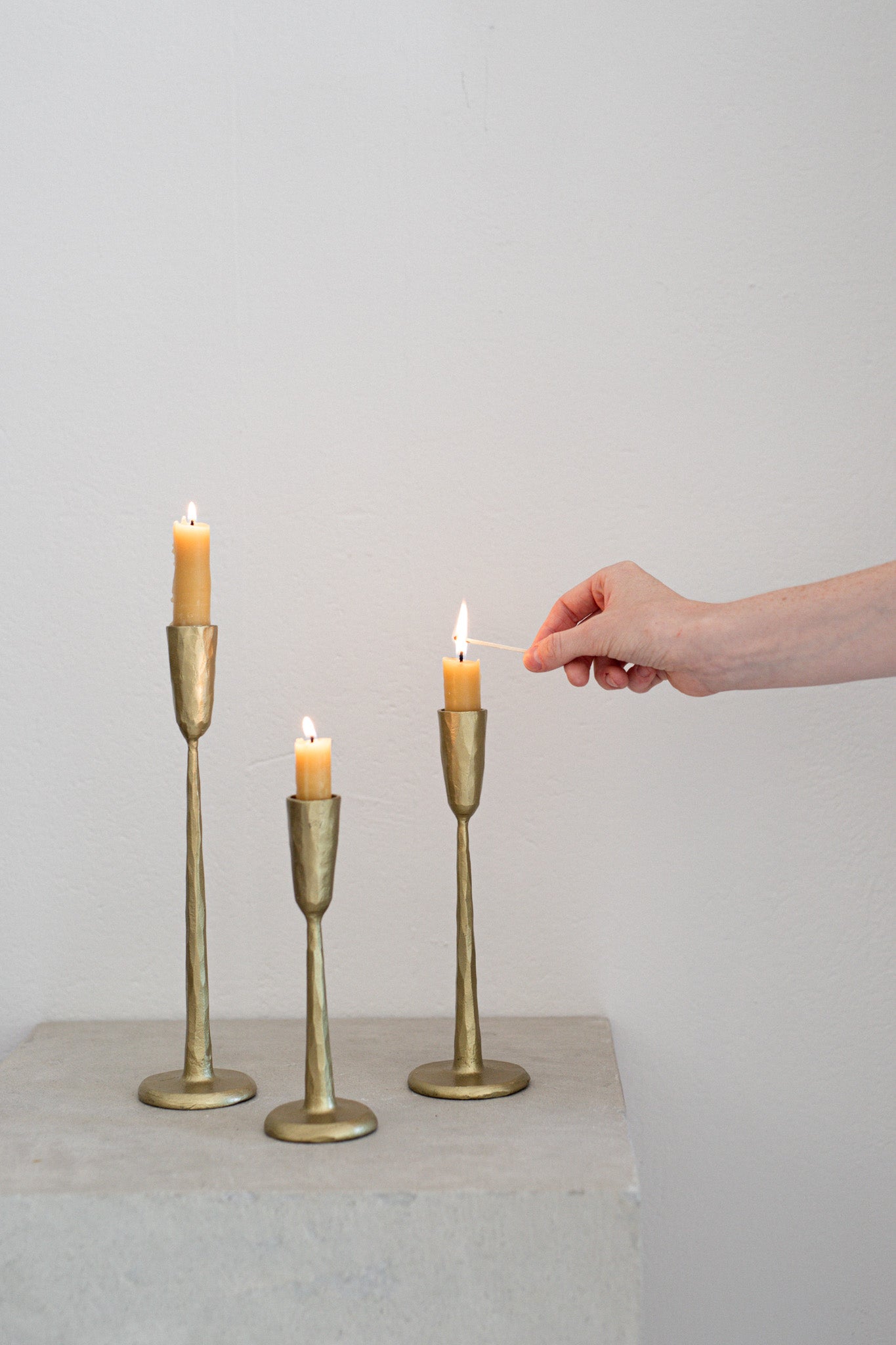 Nox Candleholder in Gold