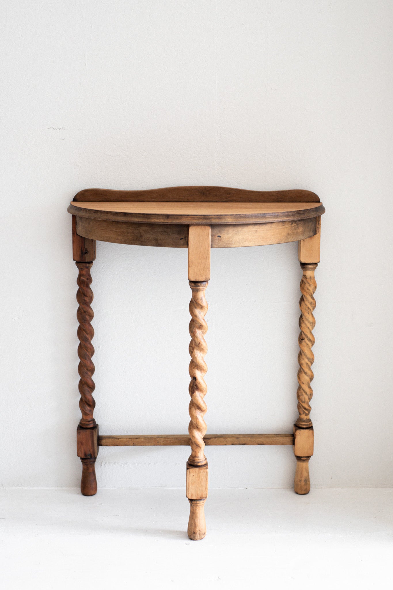 A Sweet Console Table with barley twisted legs