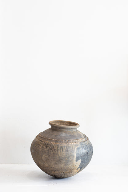 Vintage Clay Pot in Grey