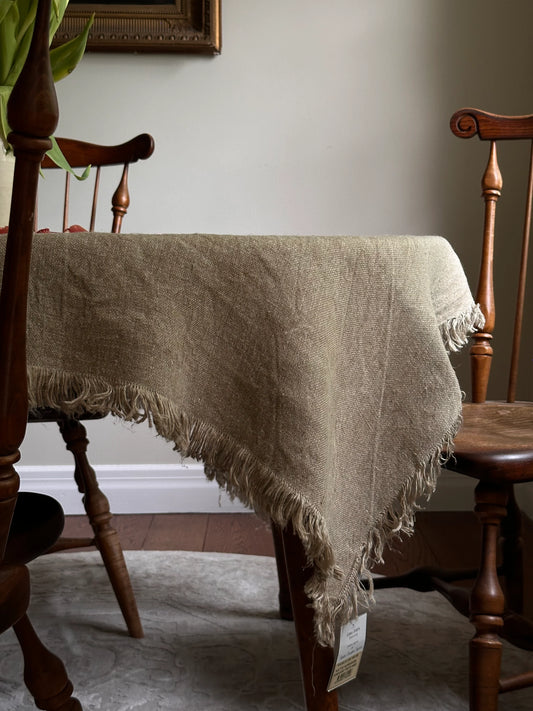 Italian Linen Heirloom Tablecloth w. Fringe