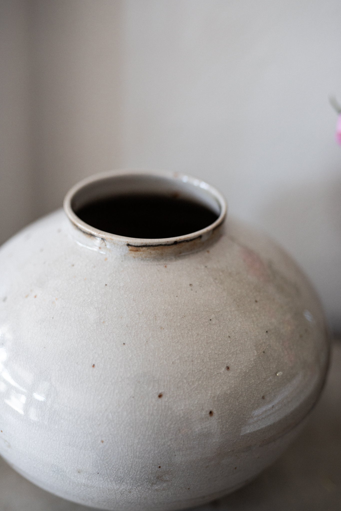Ceramic Moon Vase in Pearl Glaze | large