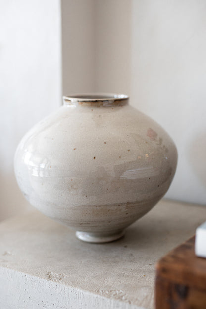 Ceramic Moon Vase in Pearl Glaze | large