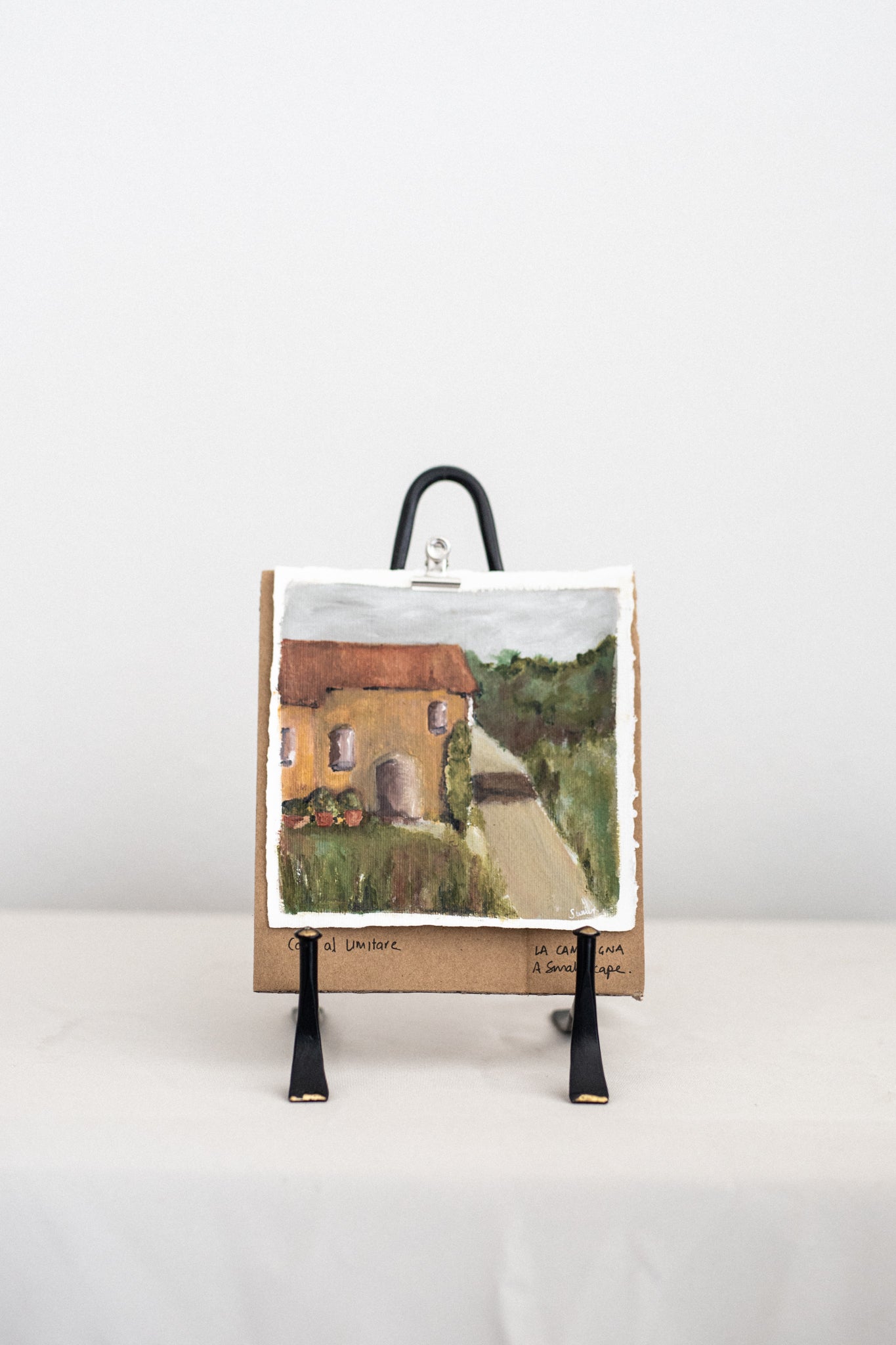 Casa al limitare | A Small Still Life