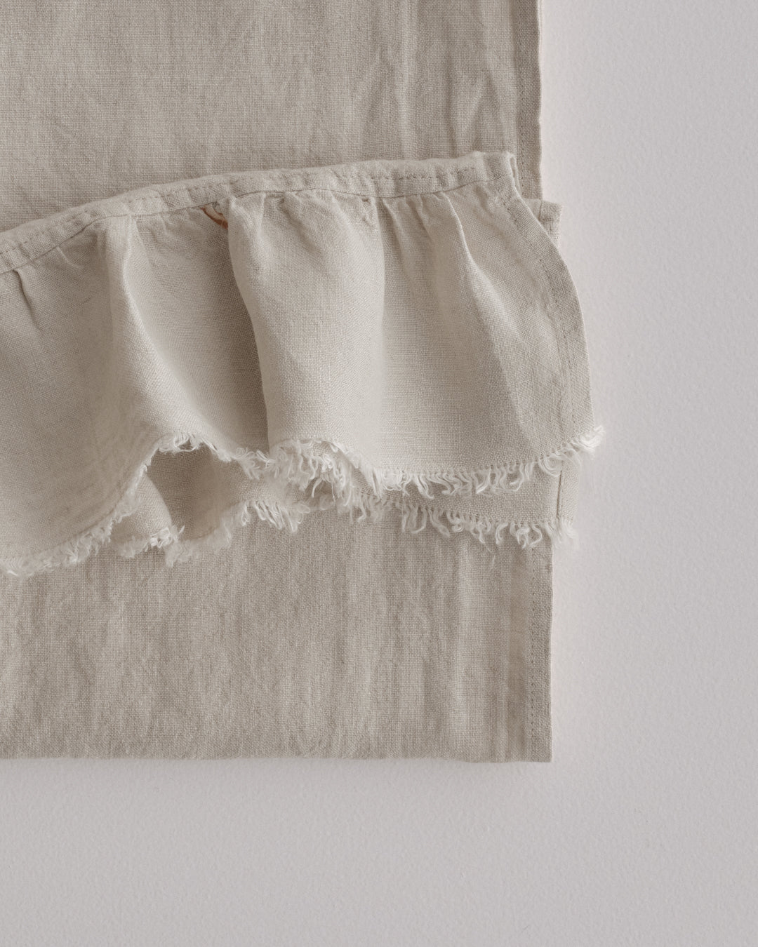 Linen Ruffle Guest Towel | 'Sable'