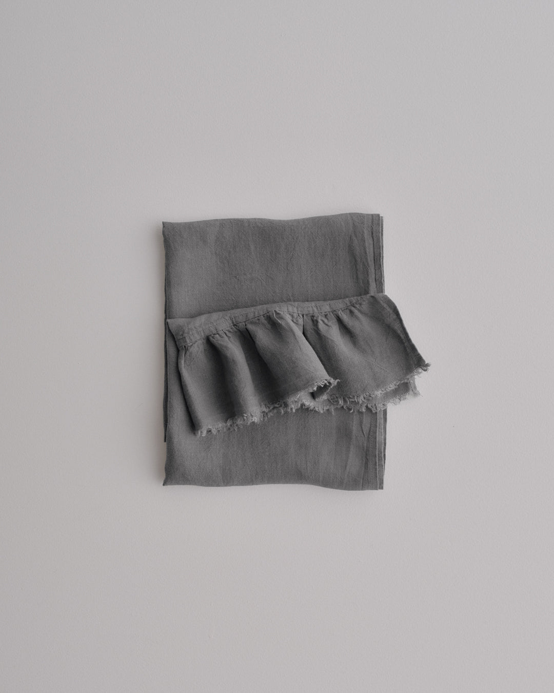 Linen Ruffle Guest Towel | 'Tempest'