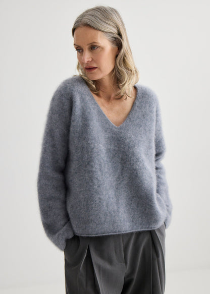 Brushed Cashmere V-Neck Flannel - Front
