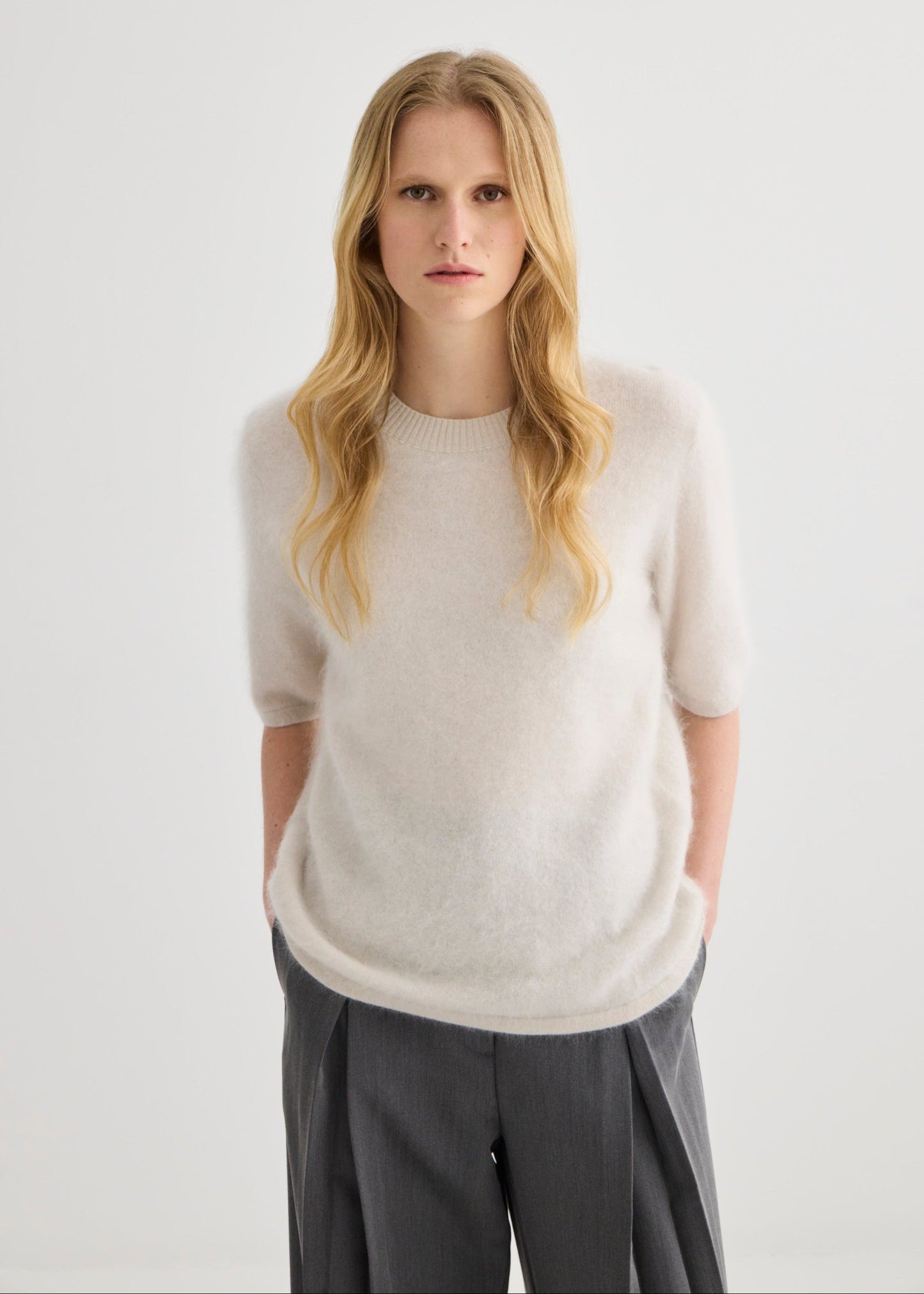 Cashmere T-Shirt Oyster - Front