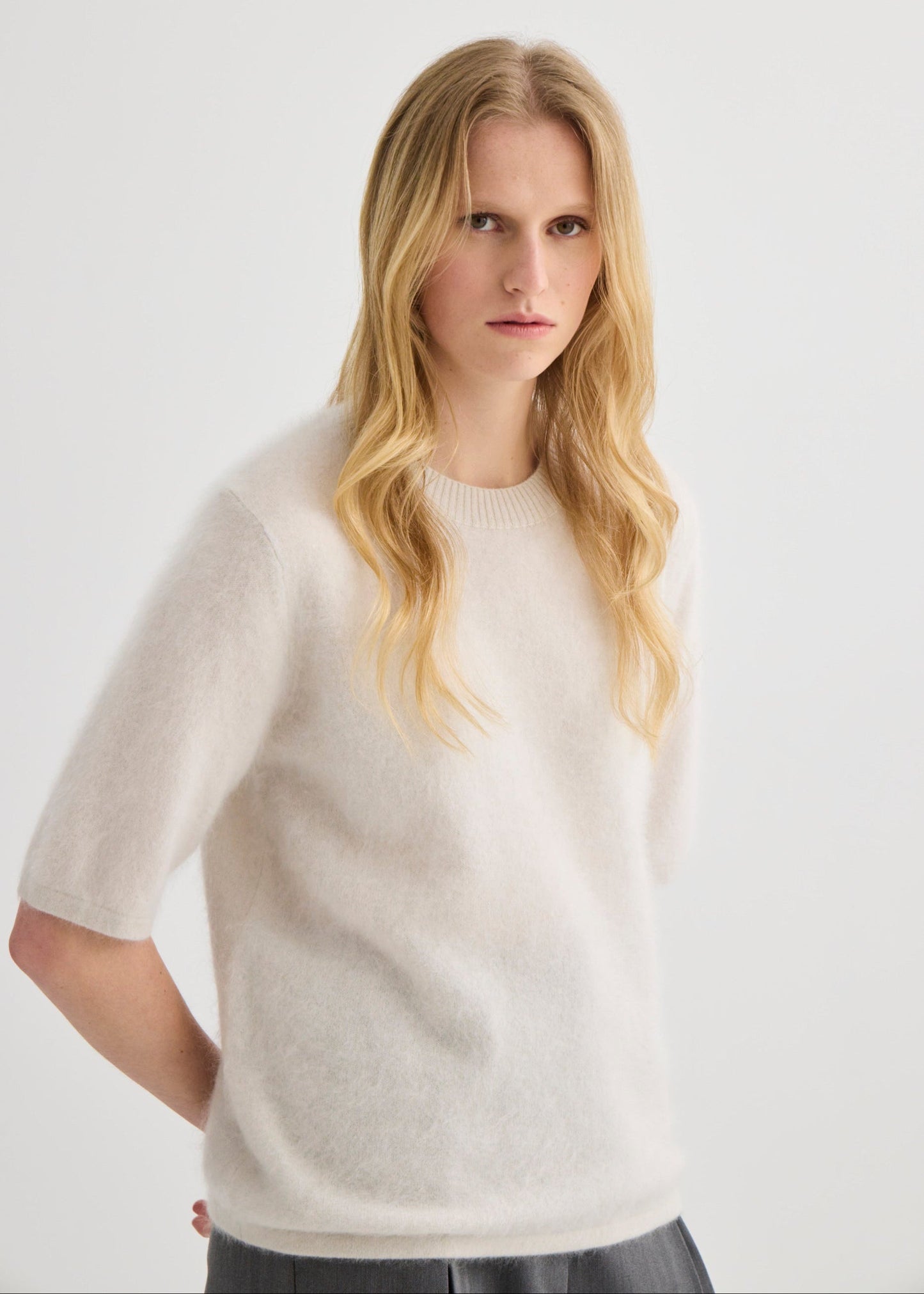 Cashmere T-Shirt Oyster - Side