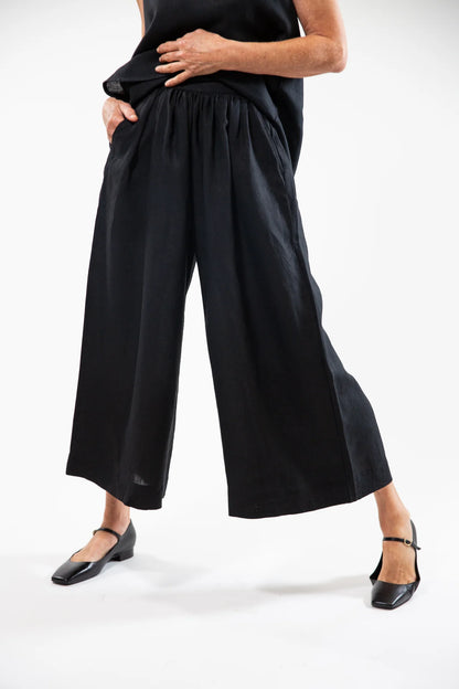 The Laurie Culotte in Black Linen