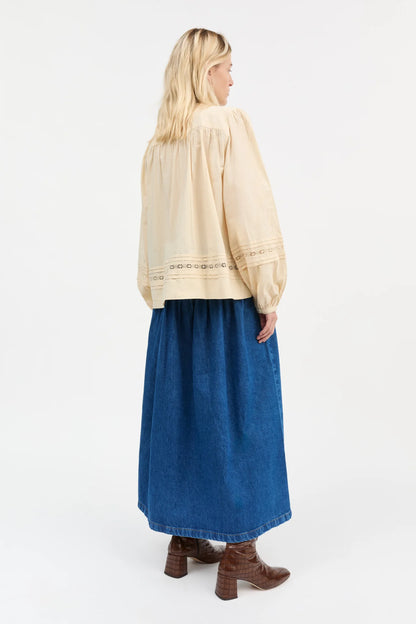 The Leaf Shirt in Antique Beige