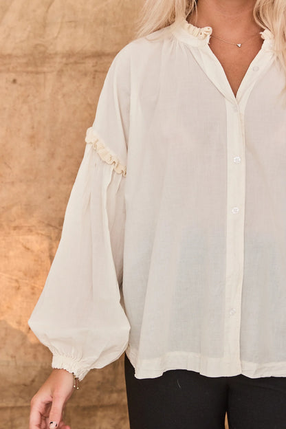 The Pierre Blouse in offwhite
