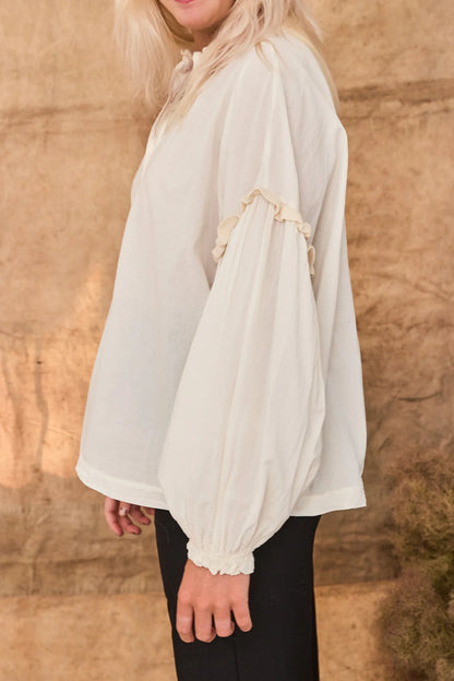 The Pierre Blouse in offwhite