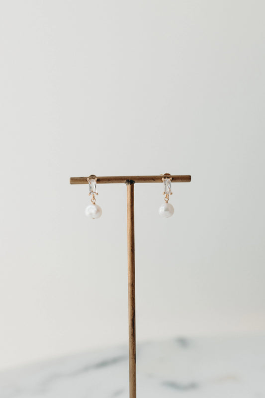 'Joy' Pearl Earrings