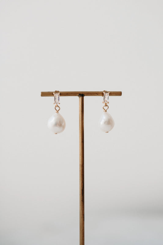 'Eve' Pearl Earrings | Peggy & Twig