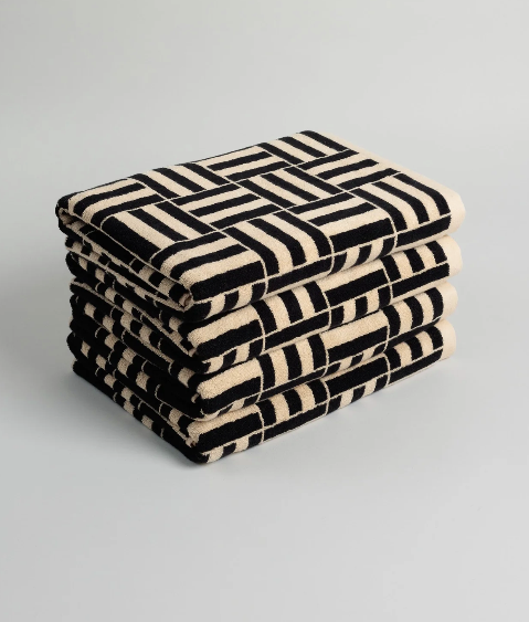 Willis Pool Towel in Sand & Noir | limited edition